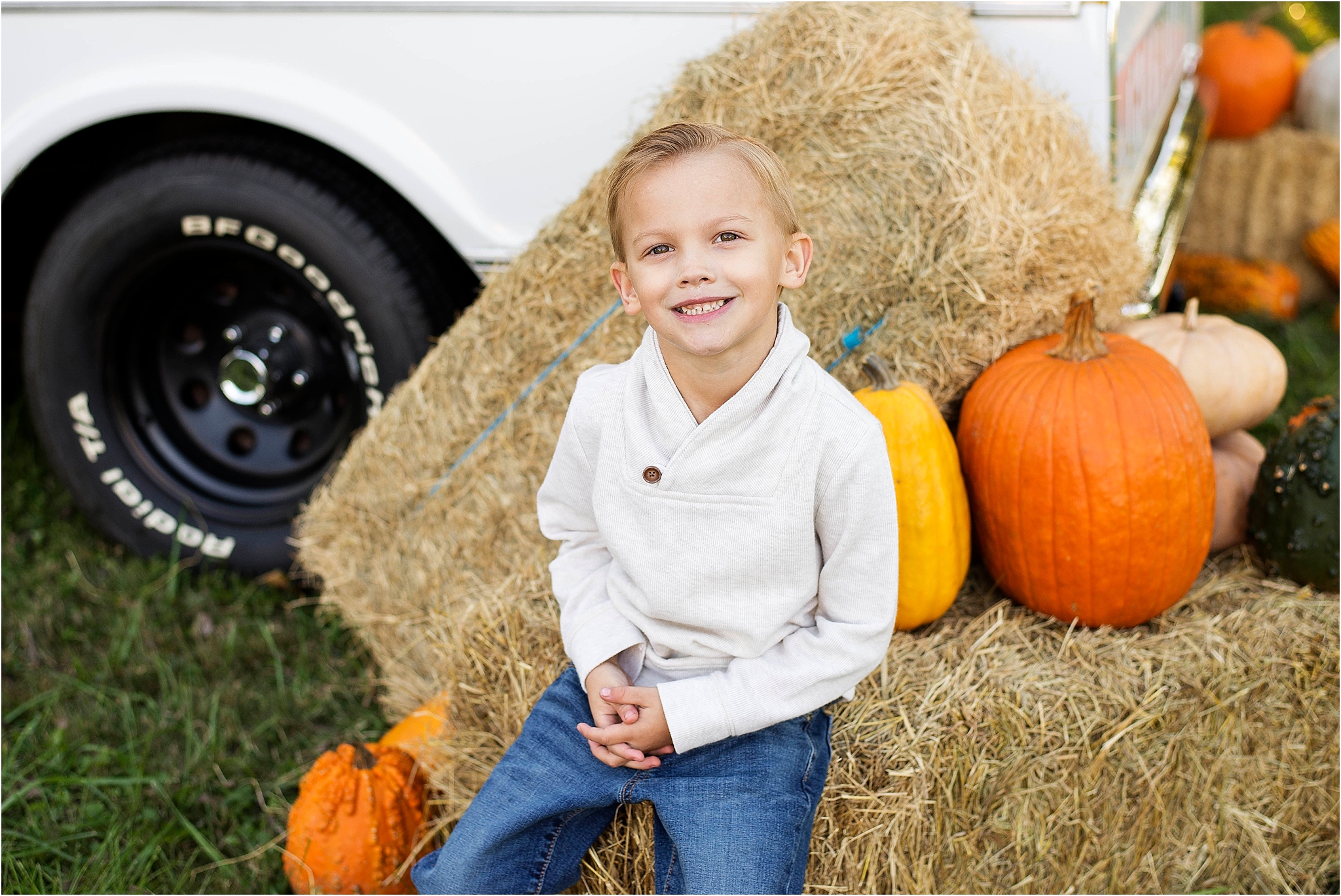clarksville family photographer, fort campbell family pictures, fall mini